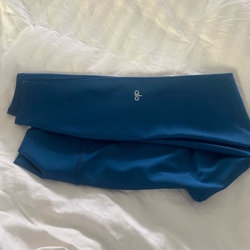 ALO Eclipse blue airlift legging sz small worn once! 7/8